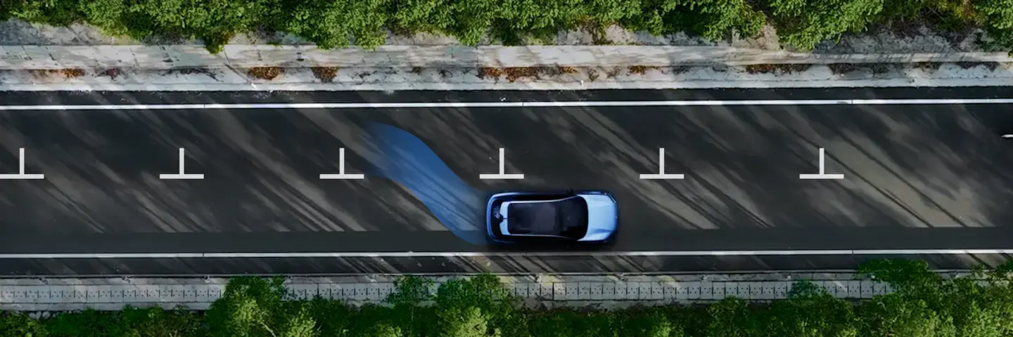 360° Surround View with Transparent Chassis