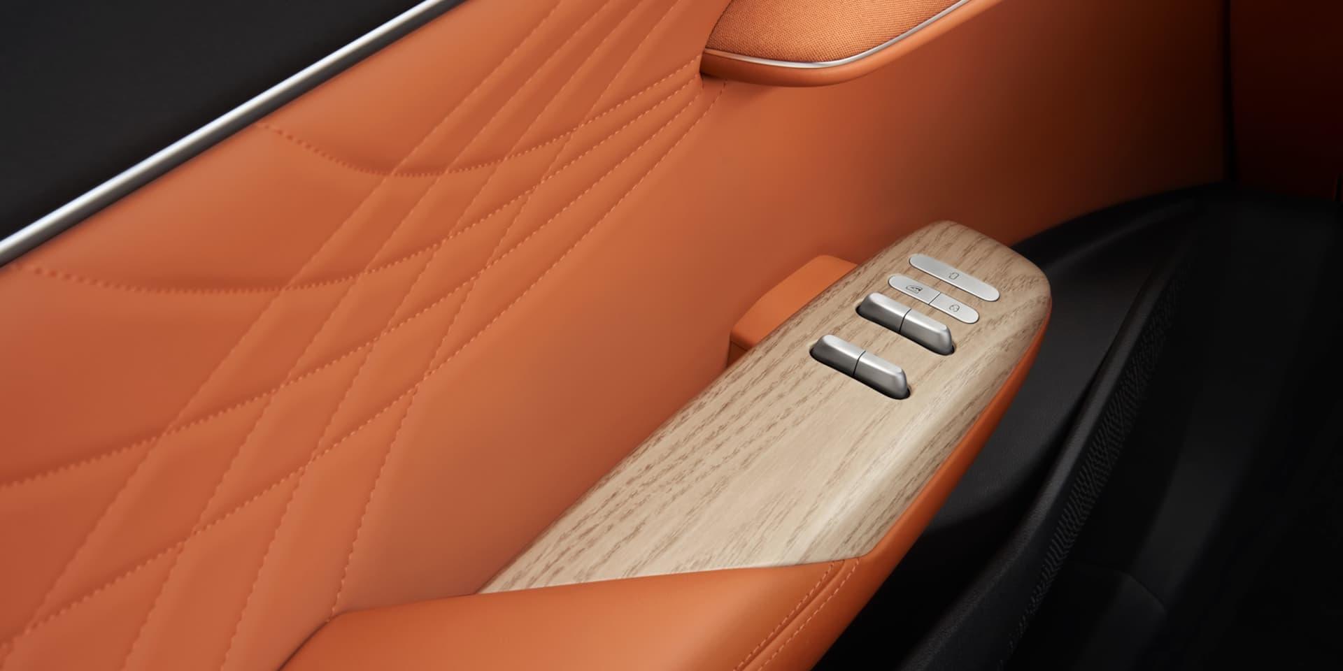 Deepal S07 Interior - Orange - 3